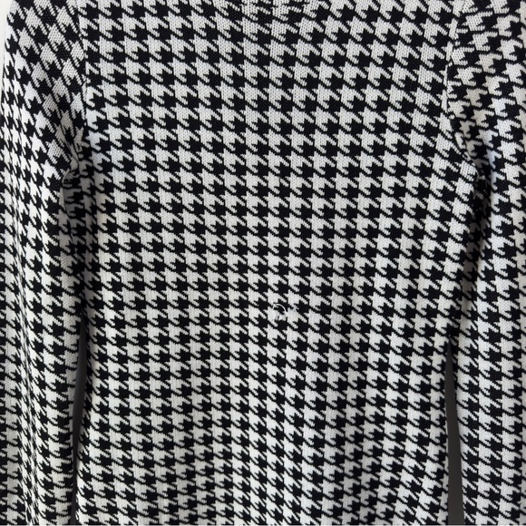 Fashion Nova Black and White “Sandra” Houndstooth Long Sleeve mini Dress - Picture 6 of 12